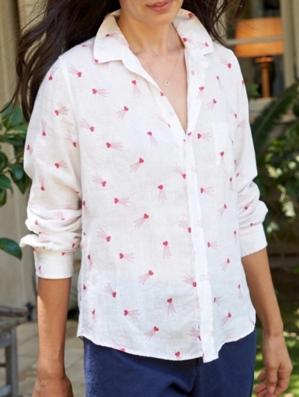 FRANK AND EILEEN Barry Linen Button Down New Nwot XS Heart Print White